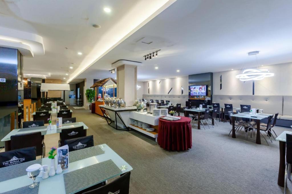 The Royal Idi Hotel Idirayeuk Dış mekan fotoğraf